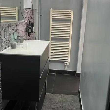Appartement Arc De Triomphe شقة *